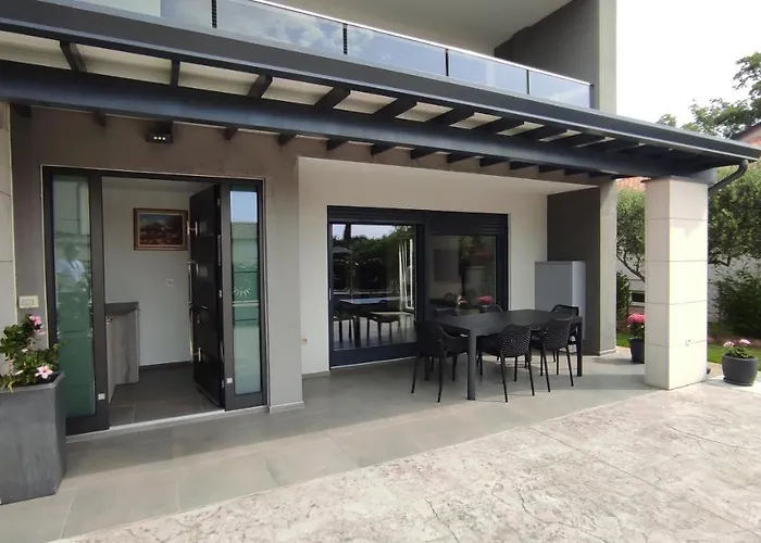 Indigo Villa *